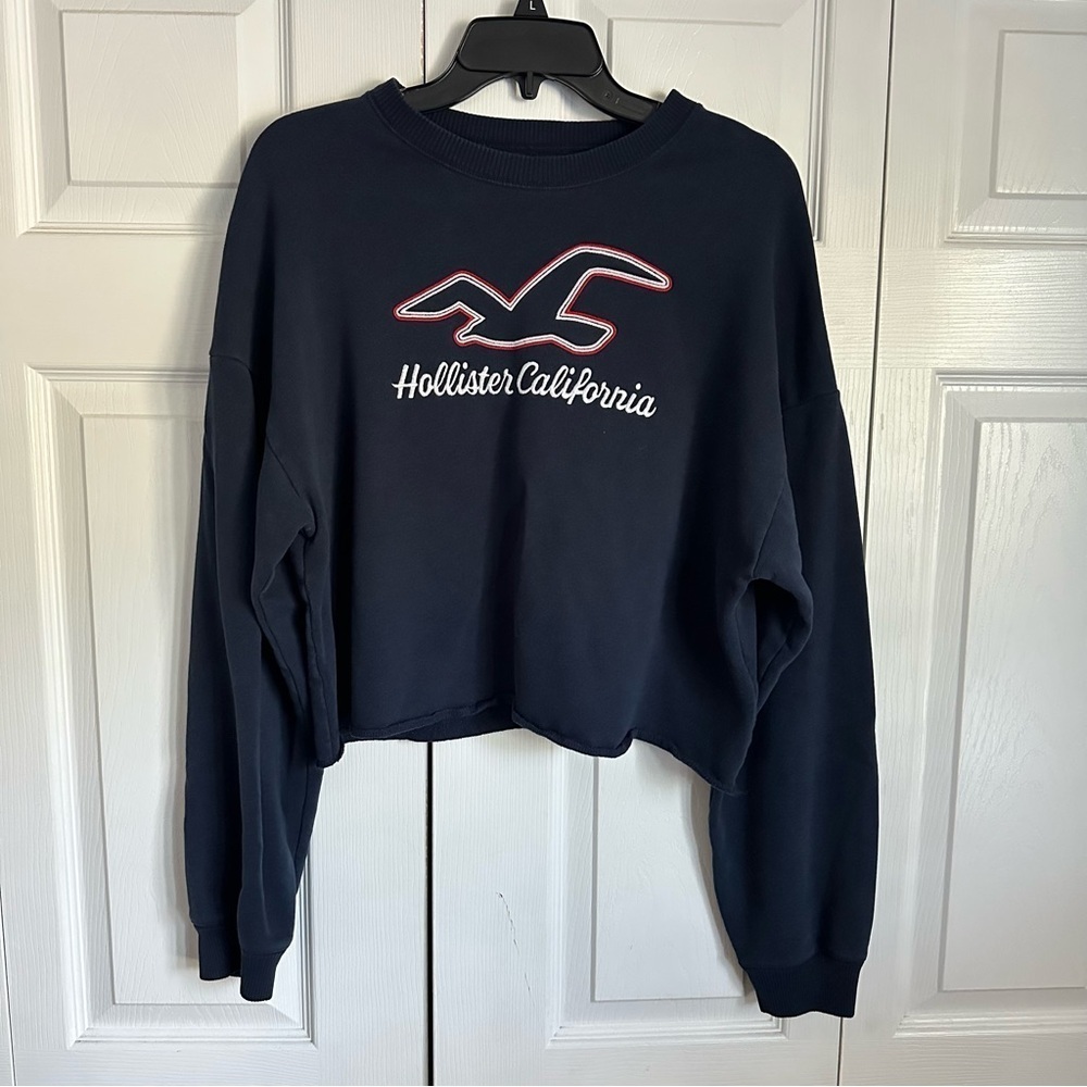 Hollister Sweatshirt Womens L Cropped Crewneck Fleece Embroidered Logo Lounge